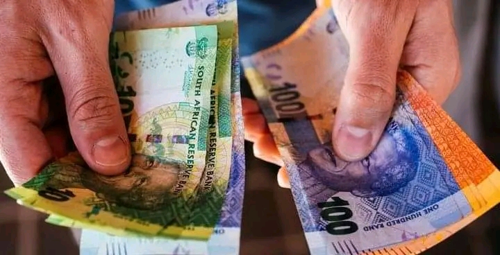 South African man receives backlash for demanding that a woman repay him for the expenses he incurred on their date after she declined his advances.